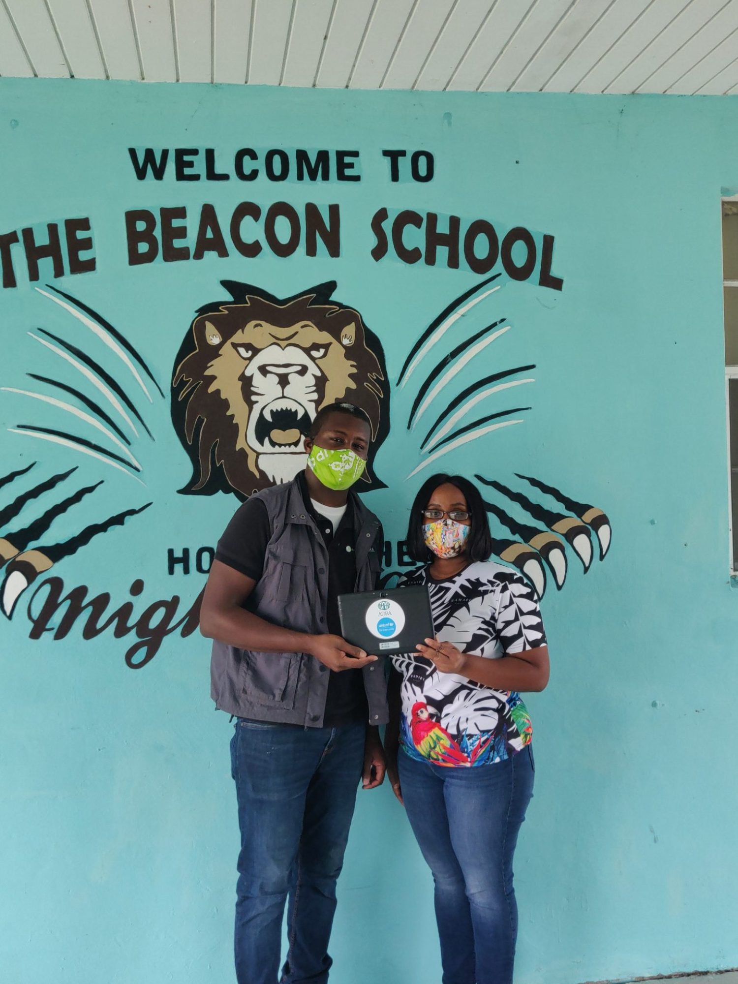 Unicef- tablet - beacon school